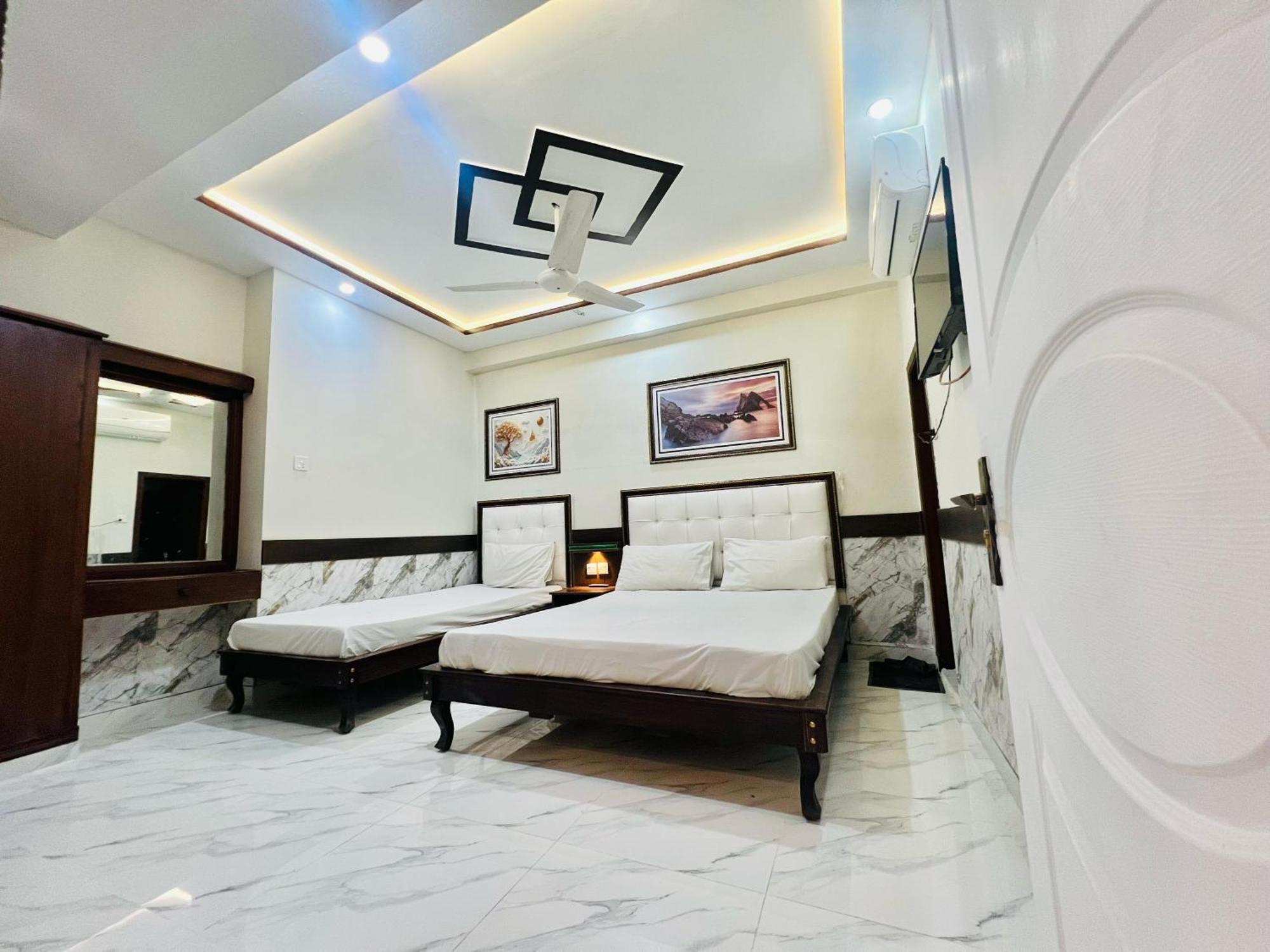 Oriole Guest House Economy Living Исламабад Экстерьер фото