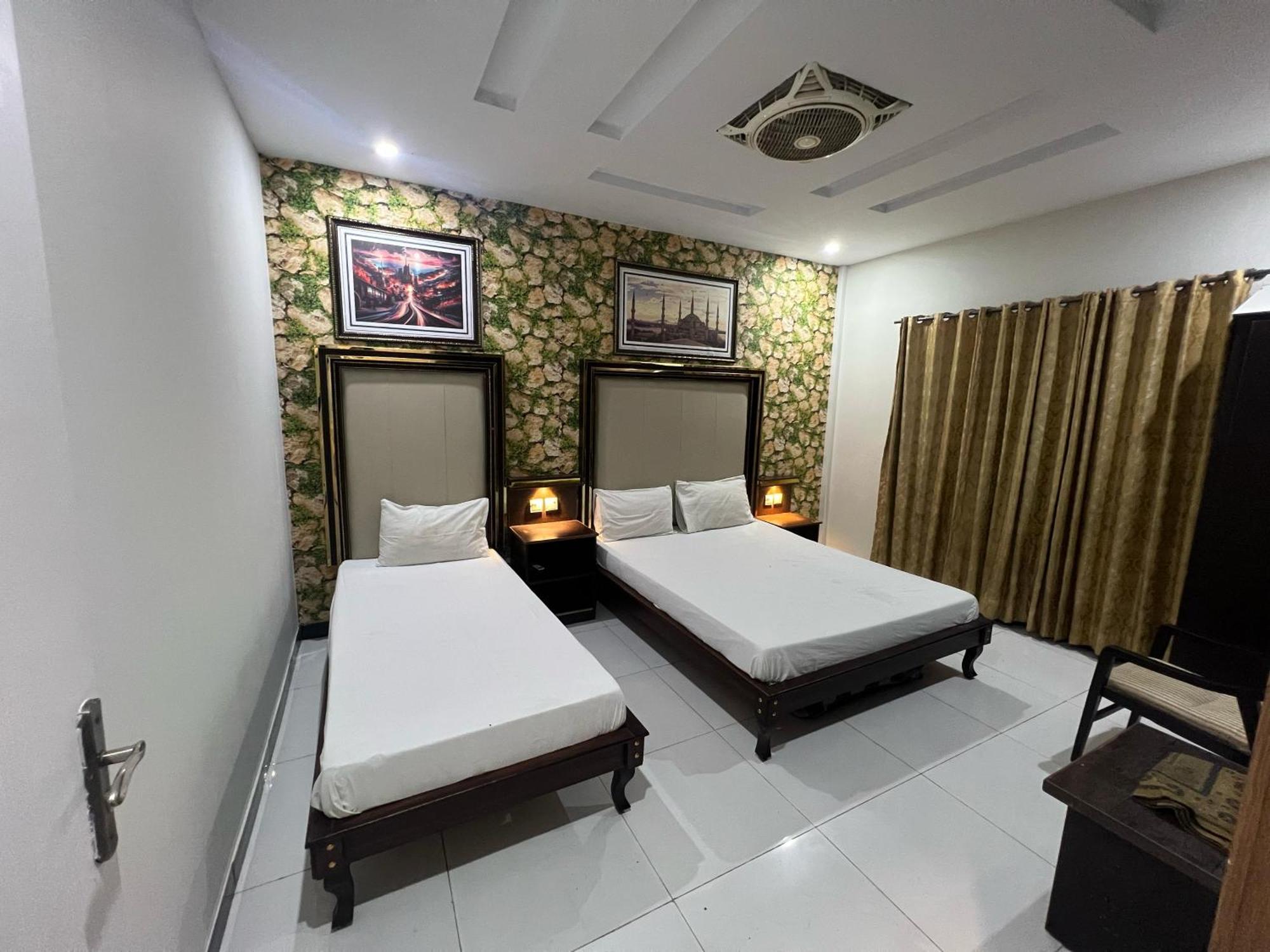 Oriole Guest House Economy Living Исламабад Экстерьер фото